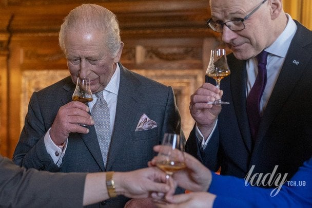 Король Чарльз із Джоном Суїнні / © Associated Press