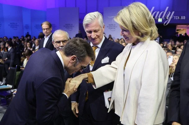 Еммануель Макрон і королева Матильда / © Getty Images