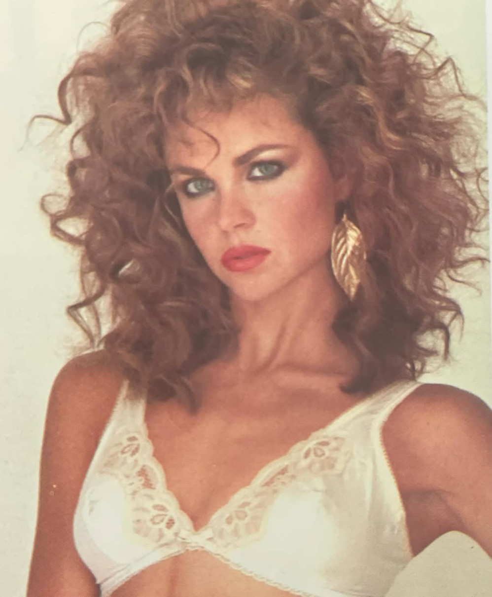 Мама свекрухи Брукліна Бекхема в молодості