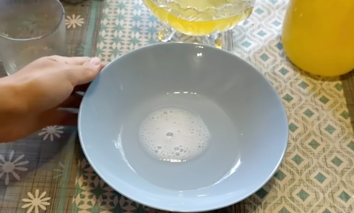 Господині розповіли, як легко перевірити мед на наявність домішок