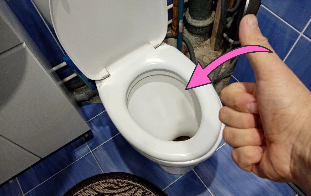 Експерти розповіли, як легко очистити туалет від забруднень