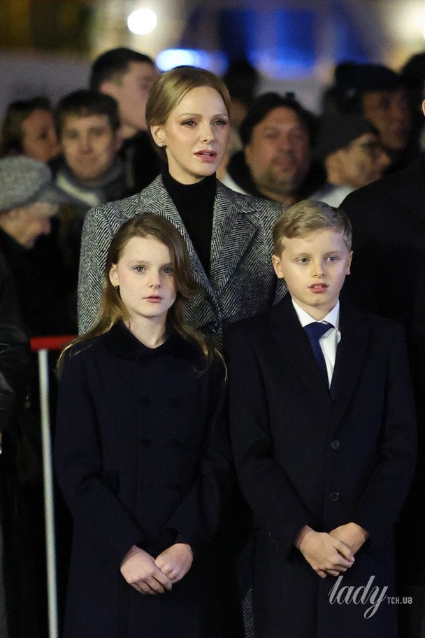 Княгиня Шарлін з дітьми Габріеллою і Жаком / © Getty Images