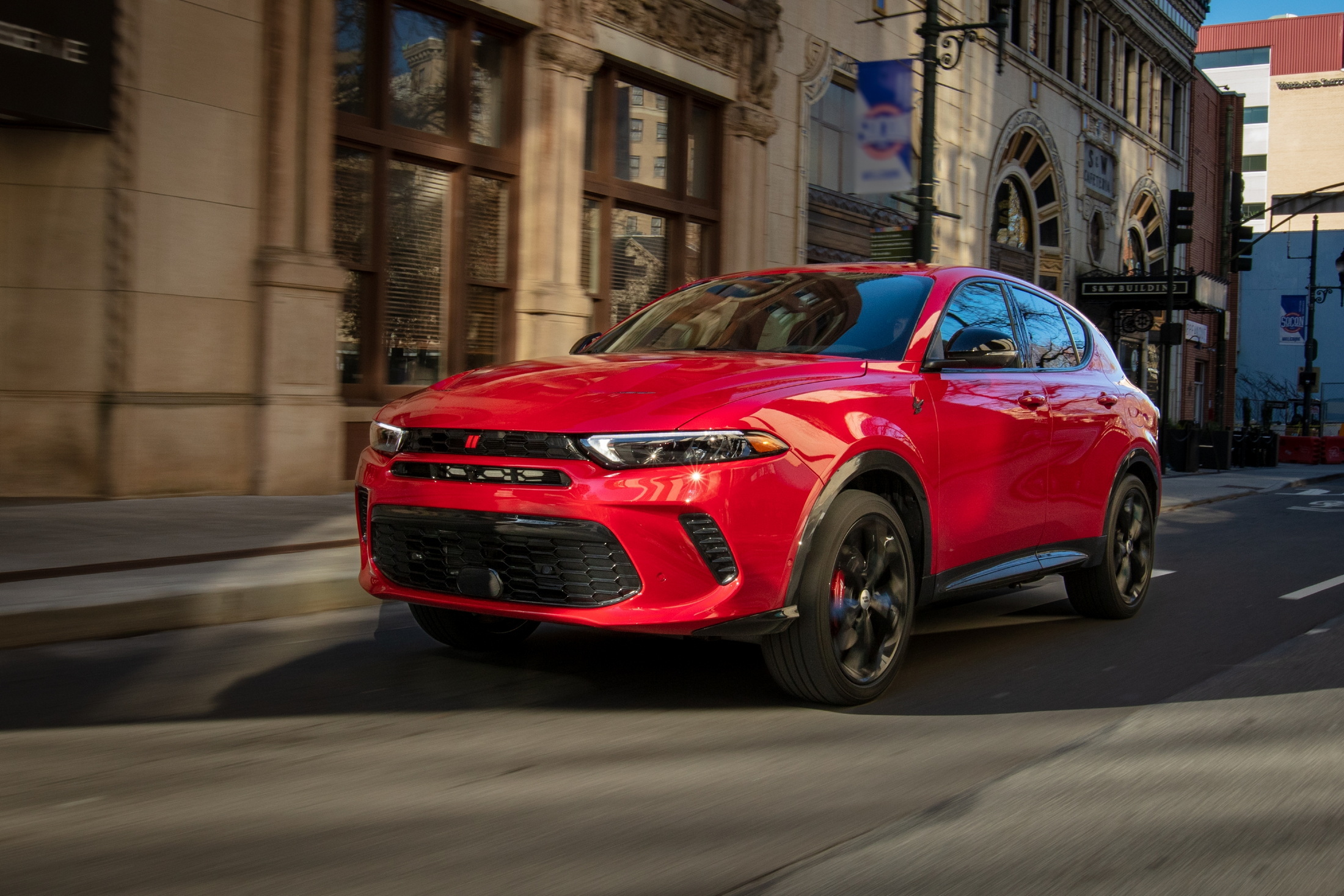 Продажі Dodge обвалилися на 28%: бренд залишився з двома моделями та туманним майбутнім - фото 2