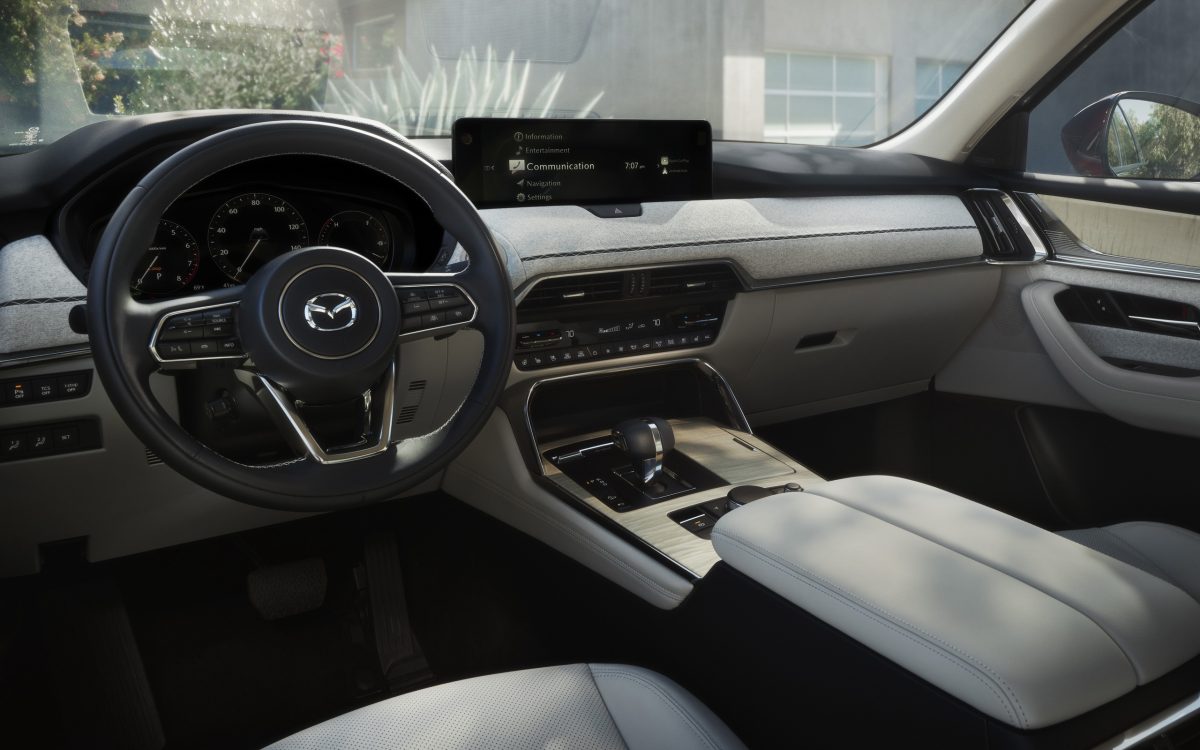 Ремонт не допоміг? Mazda CX-90 знову під слідством через проблеми з кермовим управлінням - фото 2