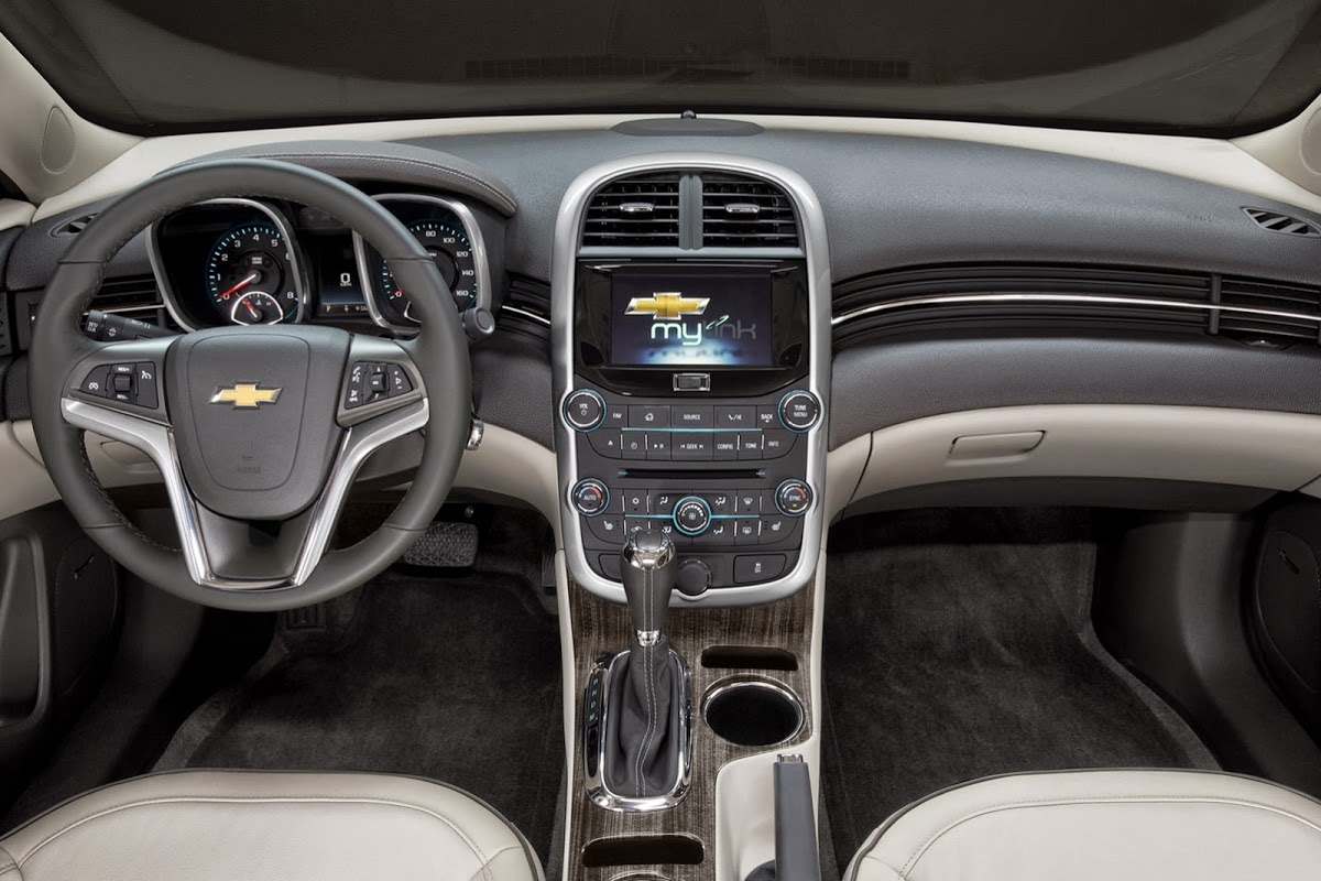 Смертельна небезпека в кермі: неякісні китайські подушки безпеки вже вбили 8 людей - фото 1