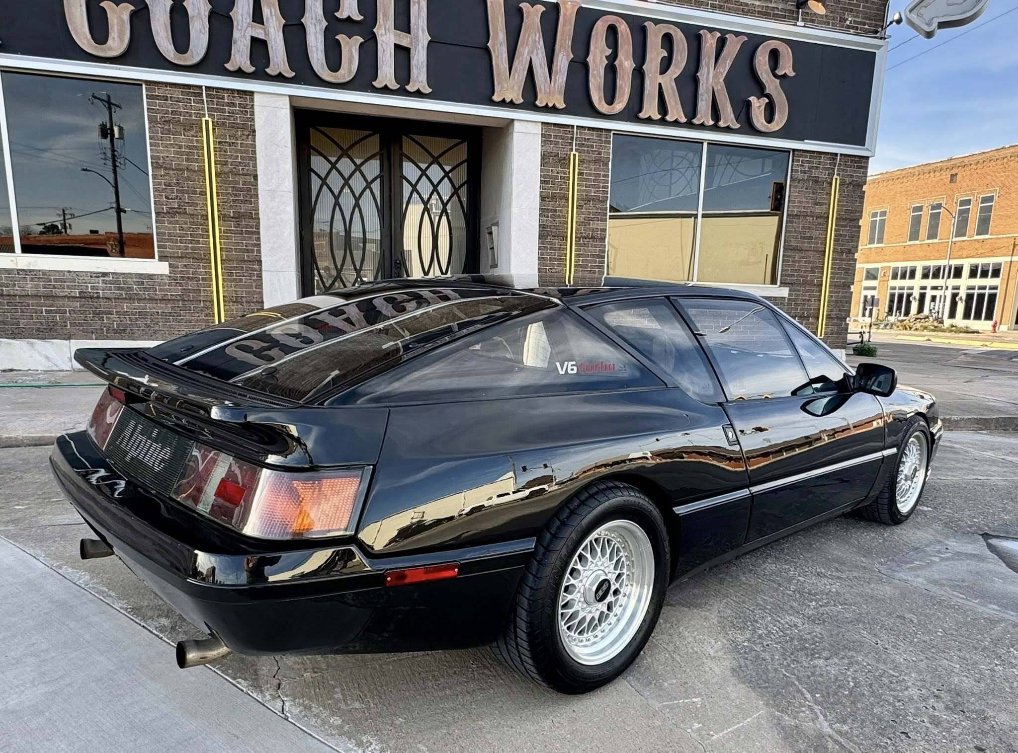 Рідкісніший за Bugatti: історія унікального спорткара Renault, на який витратили 30 мільйонів доларів - фото 1