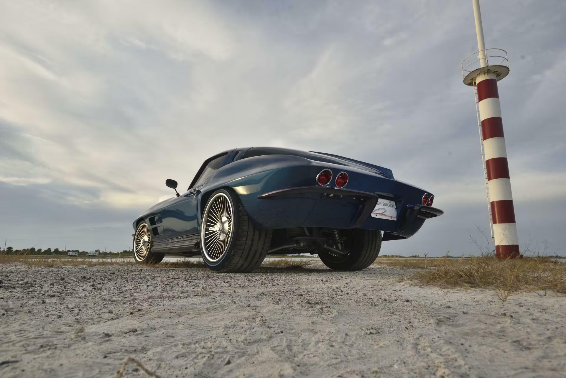 Легендарний дизайнер Corvette Stingray 1963 року створив "ідеальну" версію свого шедевра - фото 4