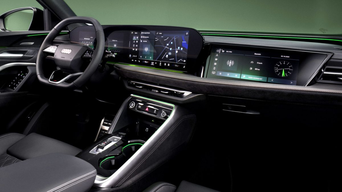 Audi змінює курс: головний дизайнер бренду розкритикував моду на гігантські екрани - фото 1