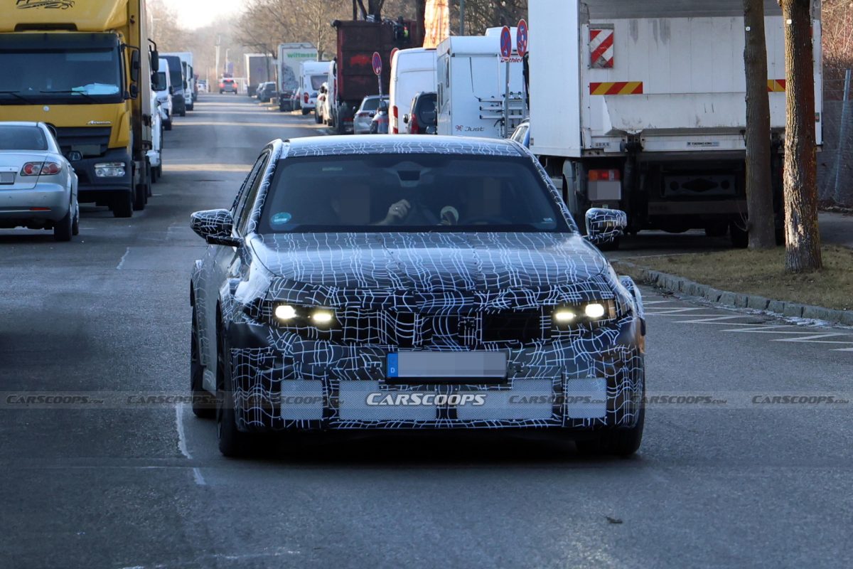 Новий бензиновий BMW M3 (G84) змінює обличчя: шпигунські фото розкрили дизайн у стилі Neue Klasse - фото 1