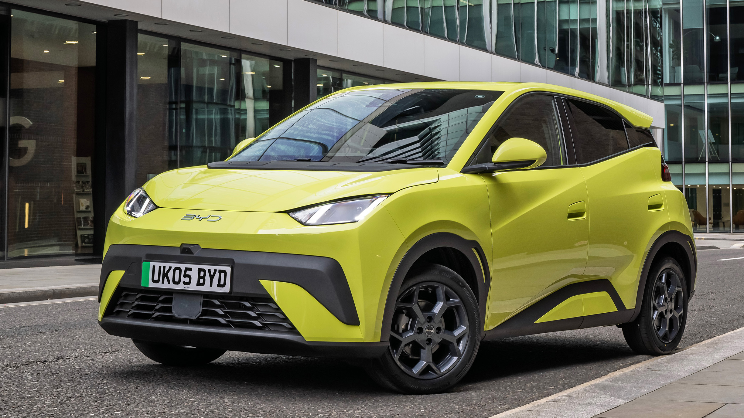 Німеччина відновлює субсидії на електромобілі: хто зможе отримати до 6000 євро - фото 1