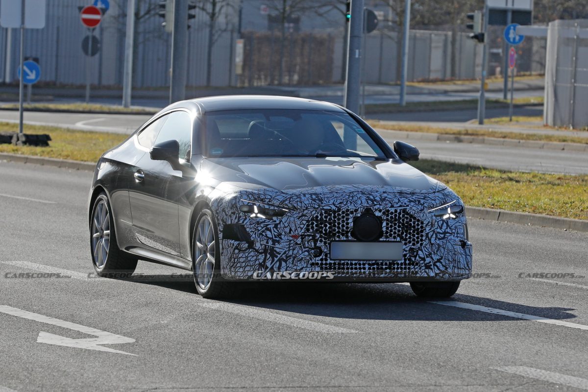 Оновлений Mercedes-Benz CLE вперше помітили на тестах: зміни в дизайні та повернення V8 - фото 2