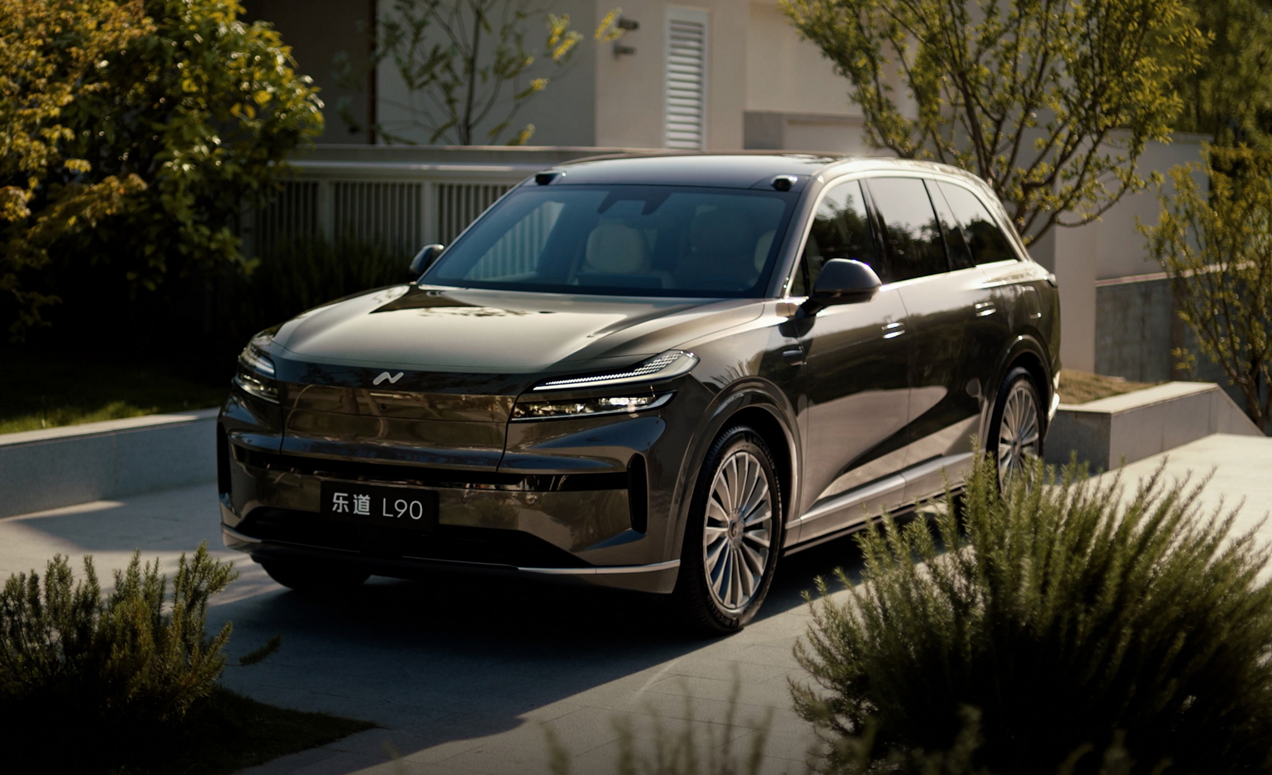 Канада різко знижує мита на китайські електромобілі: чому Tesla може виграти найбільше - фото 1