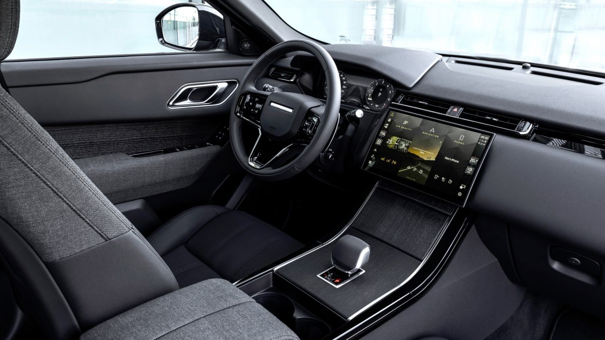 Audi змінює курс: головний дизайнер бренду розкритикував моду на гігантські екрани - фото 2