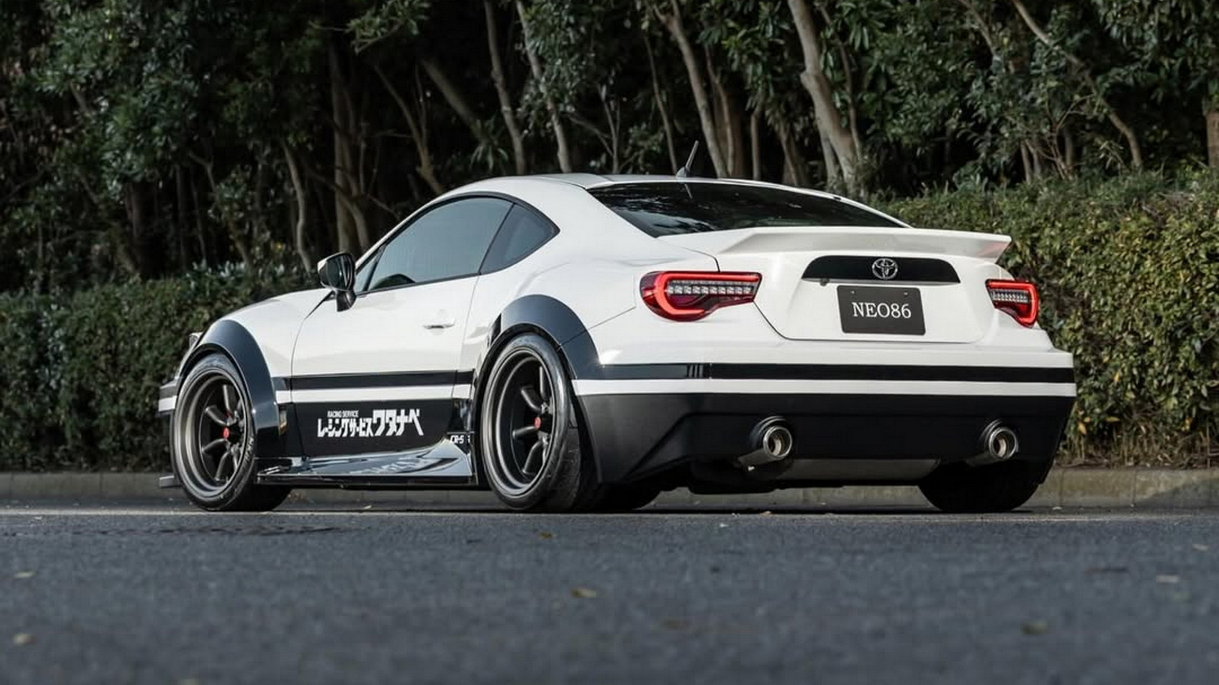 Сучасна Toyota 86 отримала культові висувні фари у стилі класичної AE86 - фото 3