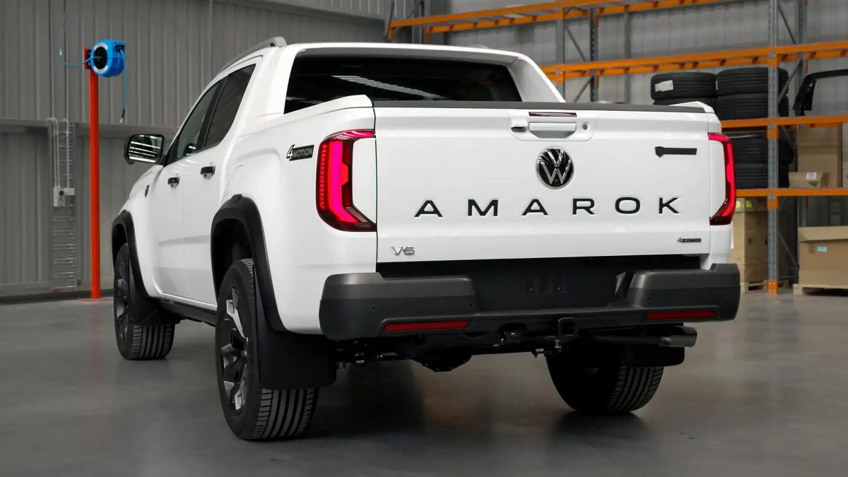 Volkswagen представив спортивну версію пікапа Amarok W600: акцент на асфальт, а не на бруд - фото 1