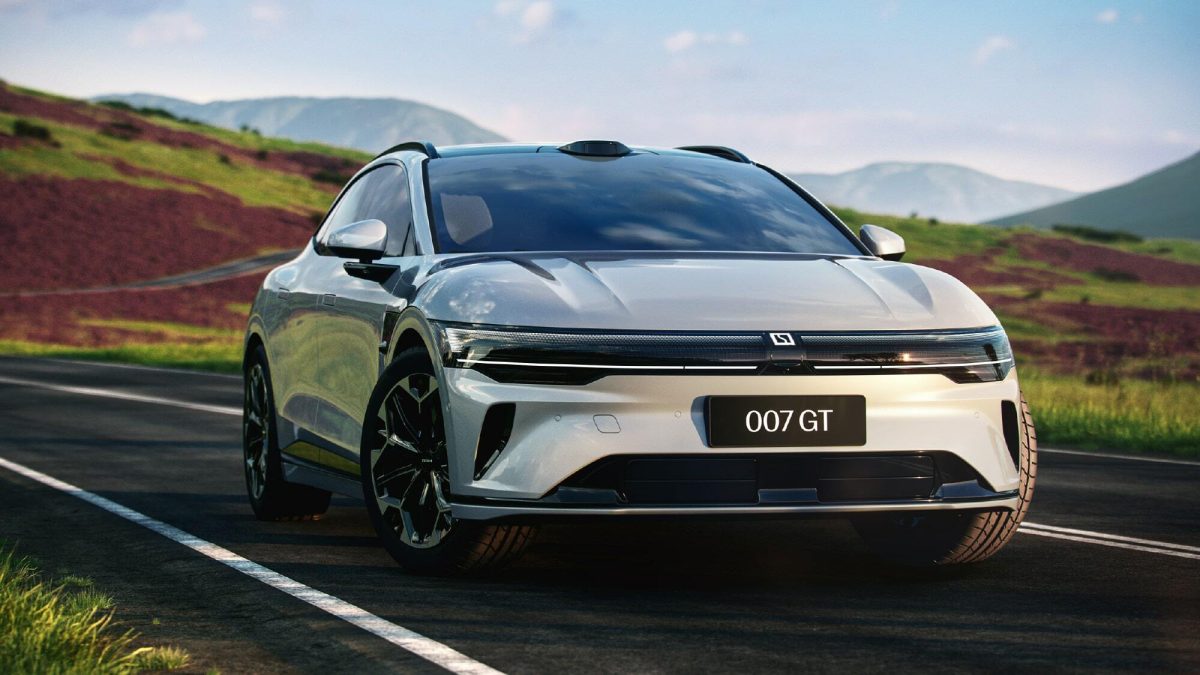 «Слизька доріжка»: Гендиректор GM розкритикувала допуск китайських електрокарів у Канаду - фото 1