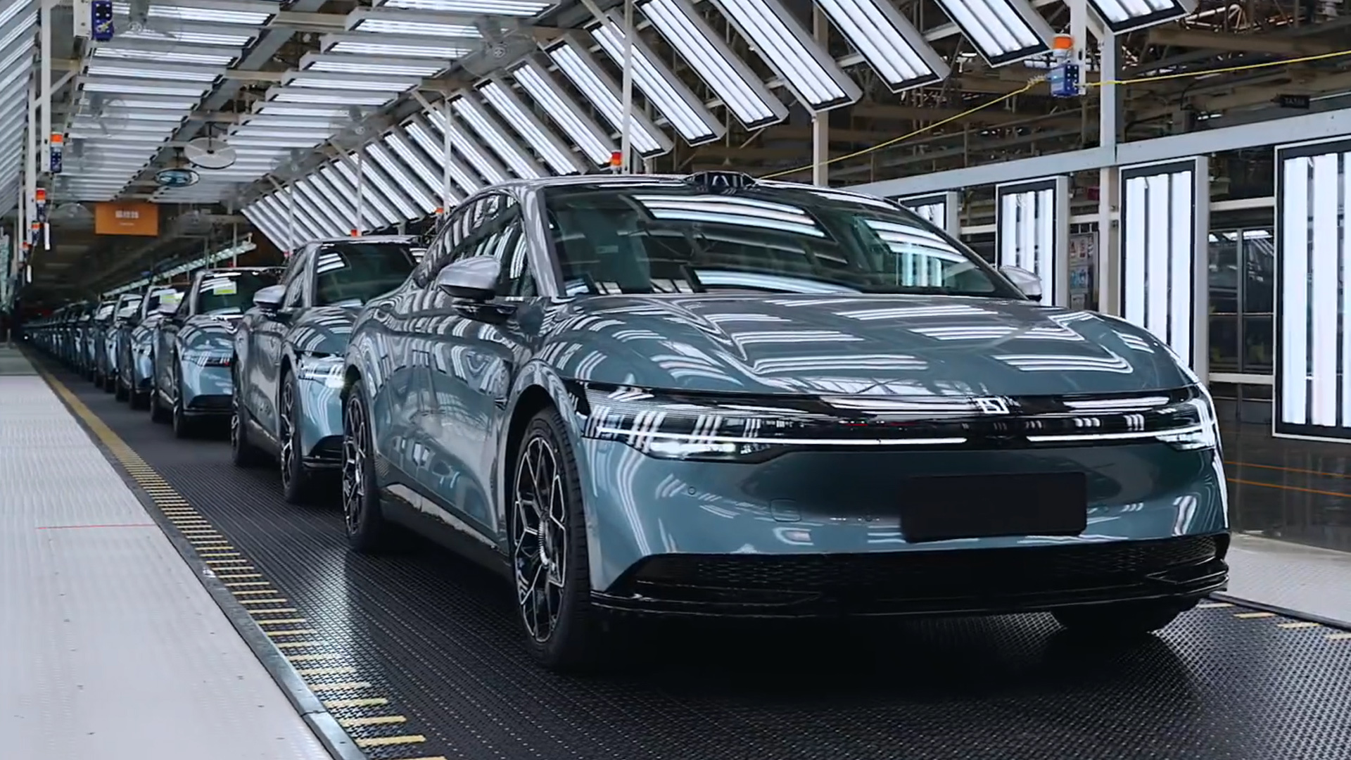 Китайські бренди хочуть виробляти доступні електрокари в Канаді: деталі гучної торговельної угоди - фото 3