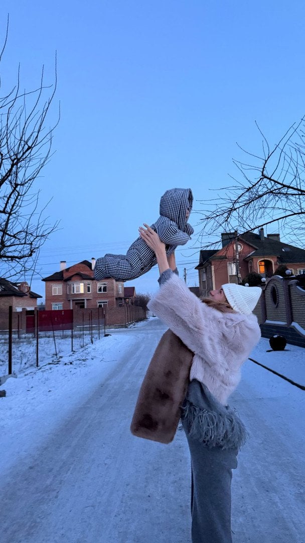 Леся Нікітюк із сином / © instagram.com/lesia_nikituk