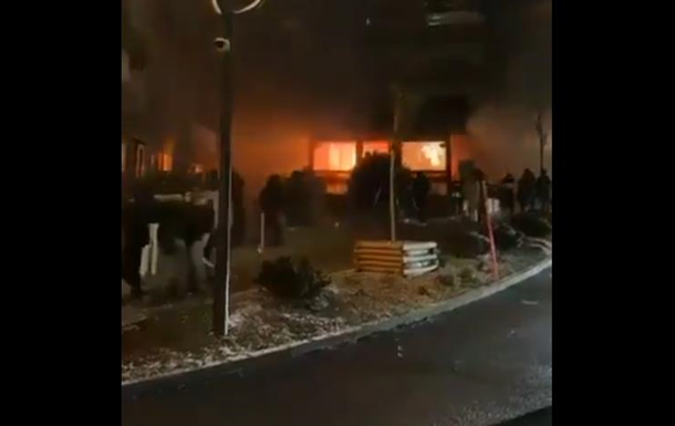 На гірськолижному курорті у Швейцарії стався вибух, є загиблі