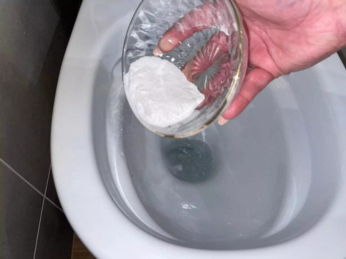 Експерти розповіли, як очистити унітаз від жовтого нальоту простим і доступним способом