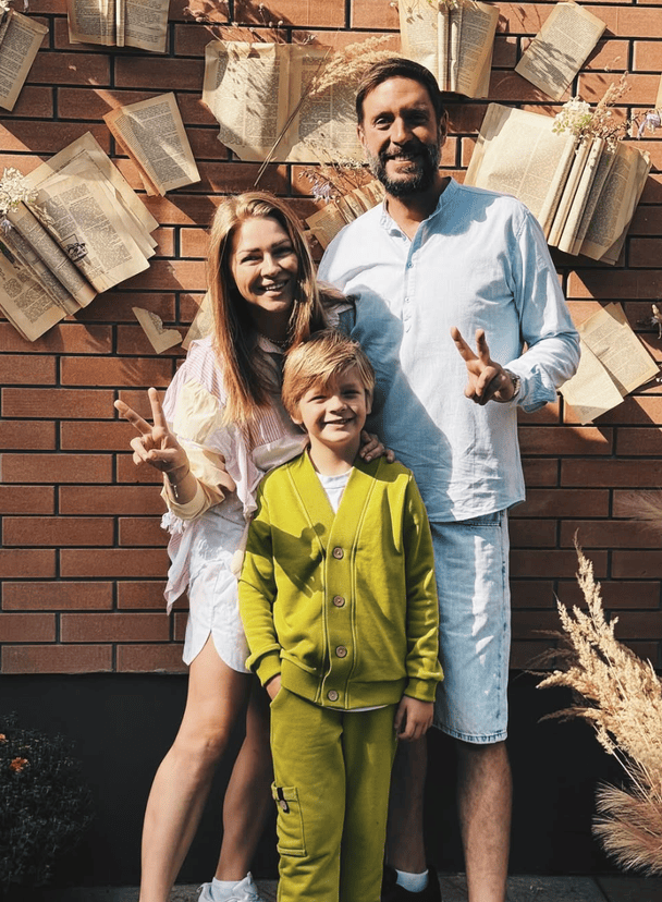 Яна Глущенко з колишнім чоловіком і сином / © instagram.com/yamo4ka