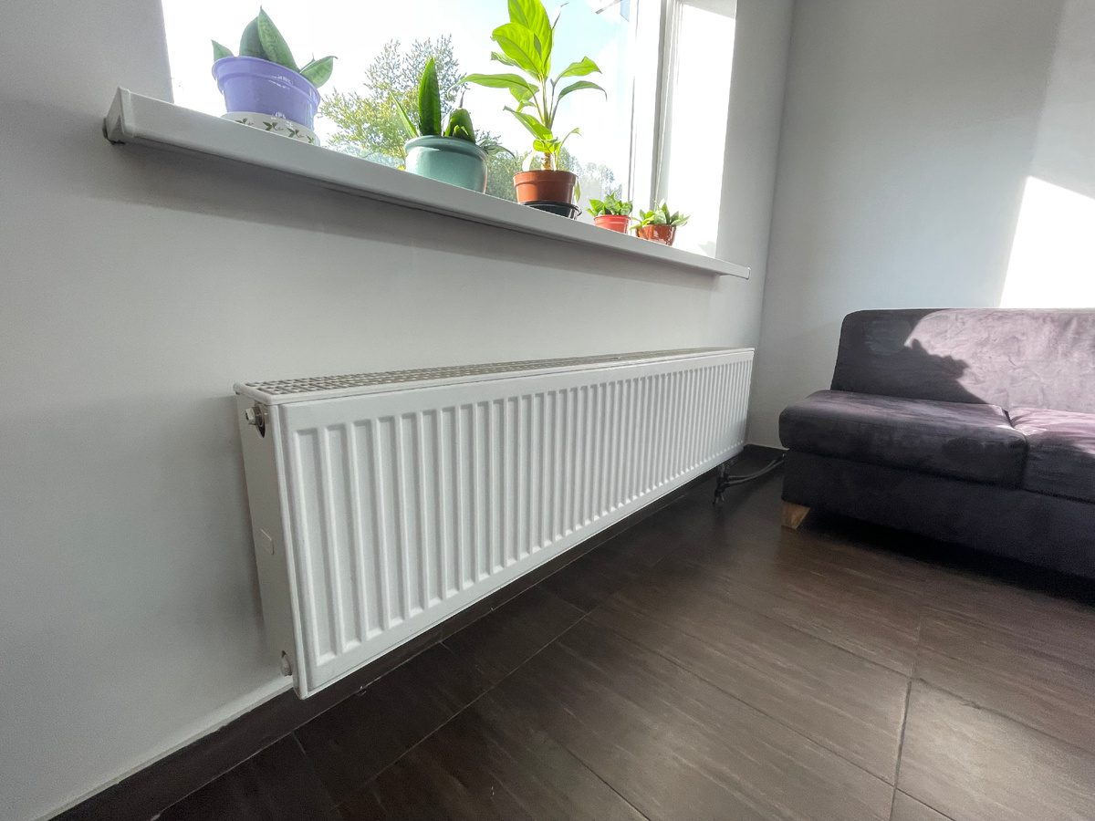 Експерти розповіли, як правильно утеплити дім за допомогою простої дії з коробкою з-під молока