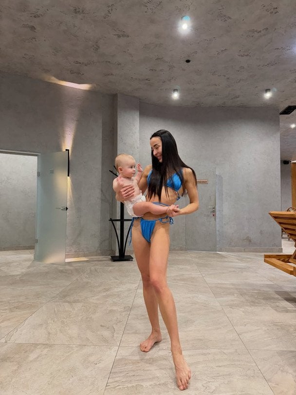 Інесса Грицаєнко з донькою / © instagram.com/ineyaa.official