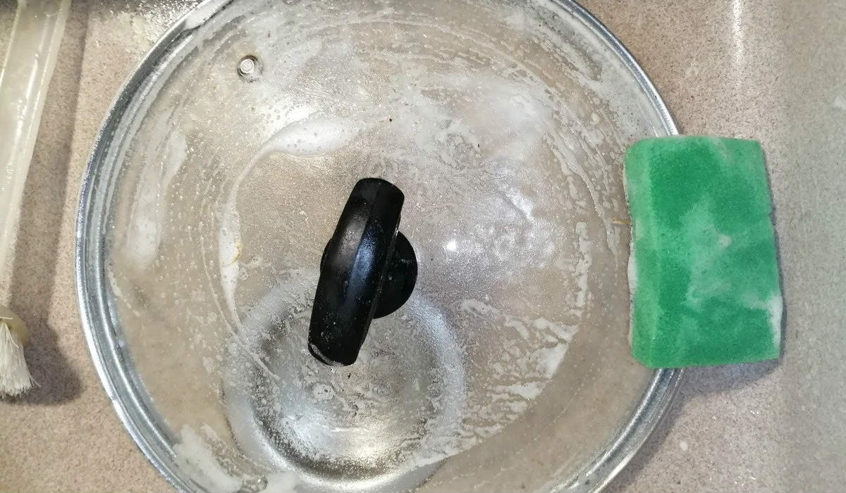 Експерти розповіли, які види кришок підходять для приготування їжі найкраще – кулінарна порада