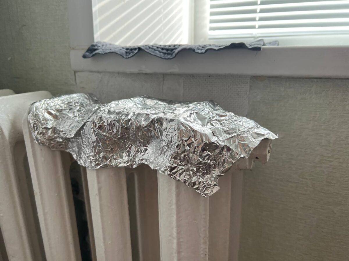Експерти порадили, як правильно використовувати фольгу для утеплення будинку в зимовий період