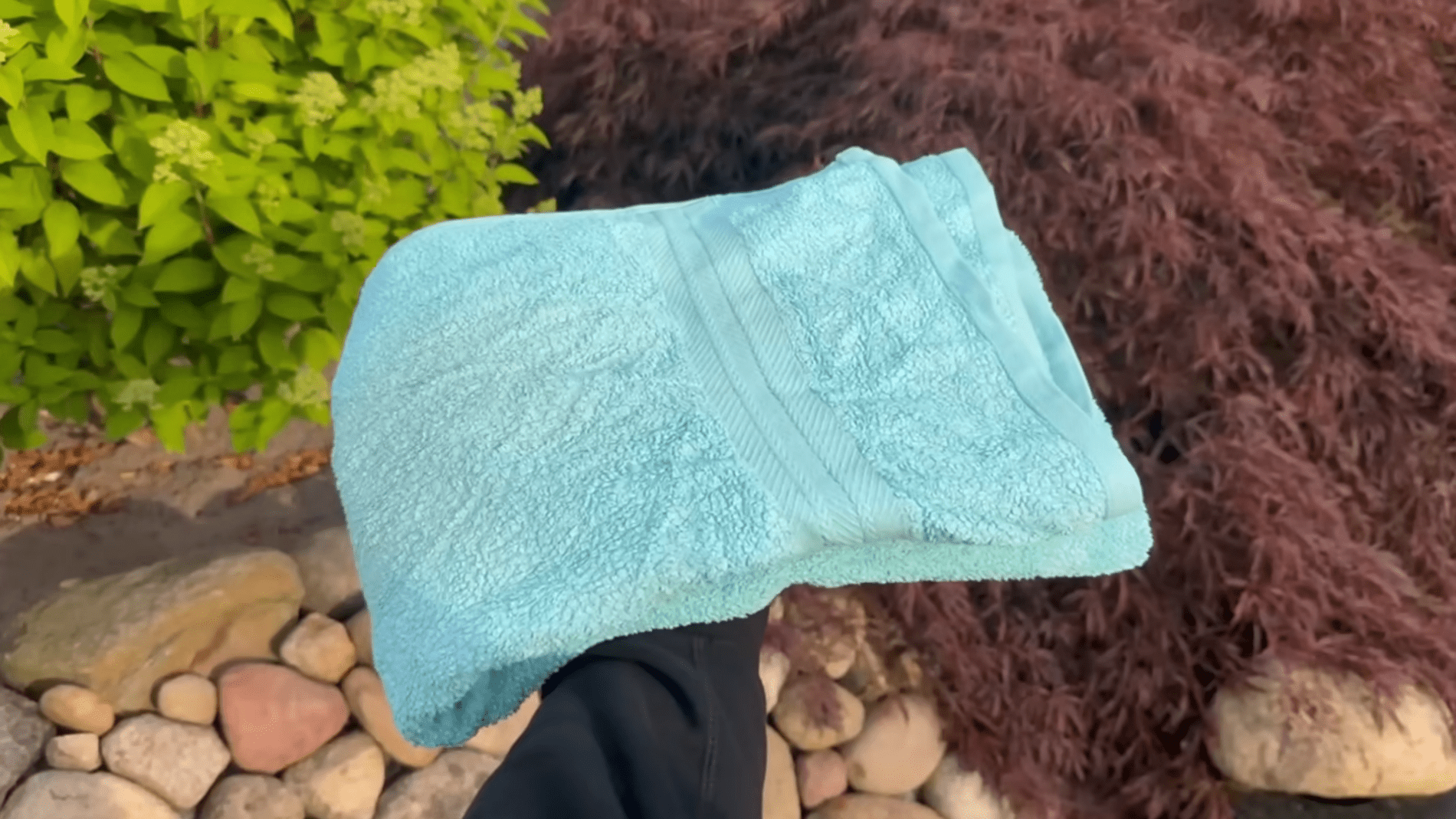 Експерти розповіли, навіщо потрібна смужка внизу рушника