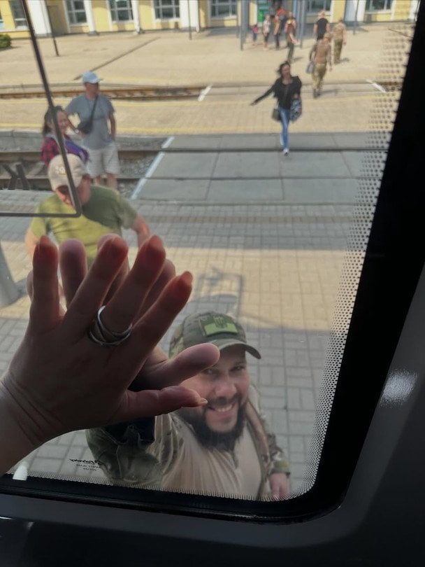 Соломія Вітвіцька з нареченим / © instagram.com/solomiyavitvitska