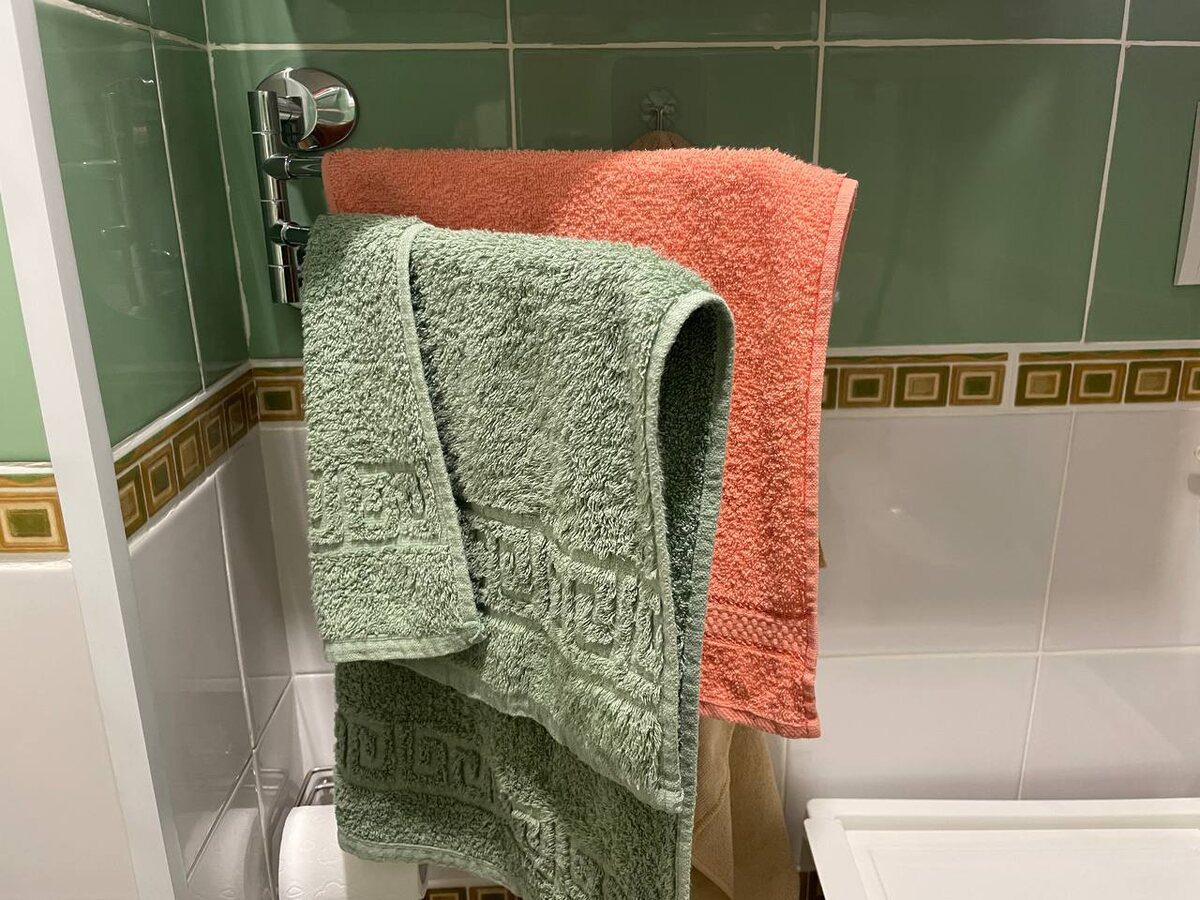 Господині розповіли, що додати у барабан, щоб рушники після прання були мʼякими