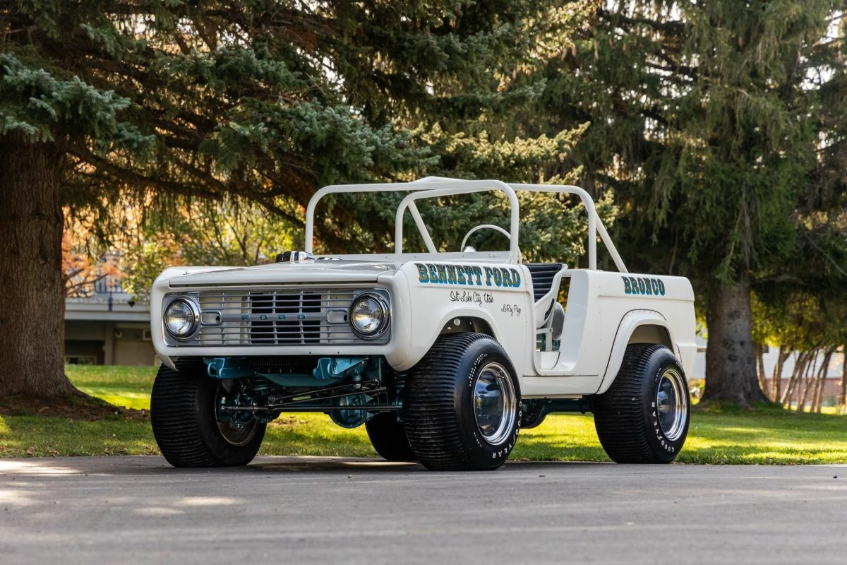 Унікальний драг-рейсер Ford Bronco 1966 року виставили на аукціон: у нього відсутні передні гальма - фото 1