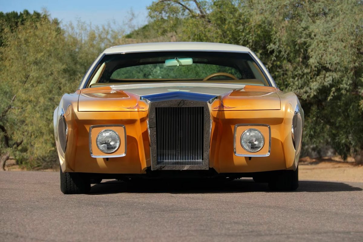 Екстравагантний Lincoln із гранітним салоном шукає нового власника: таких залишилося лише два - фото 4