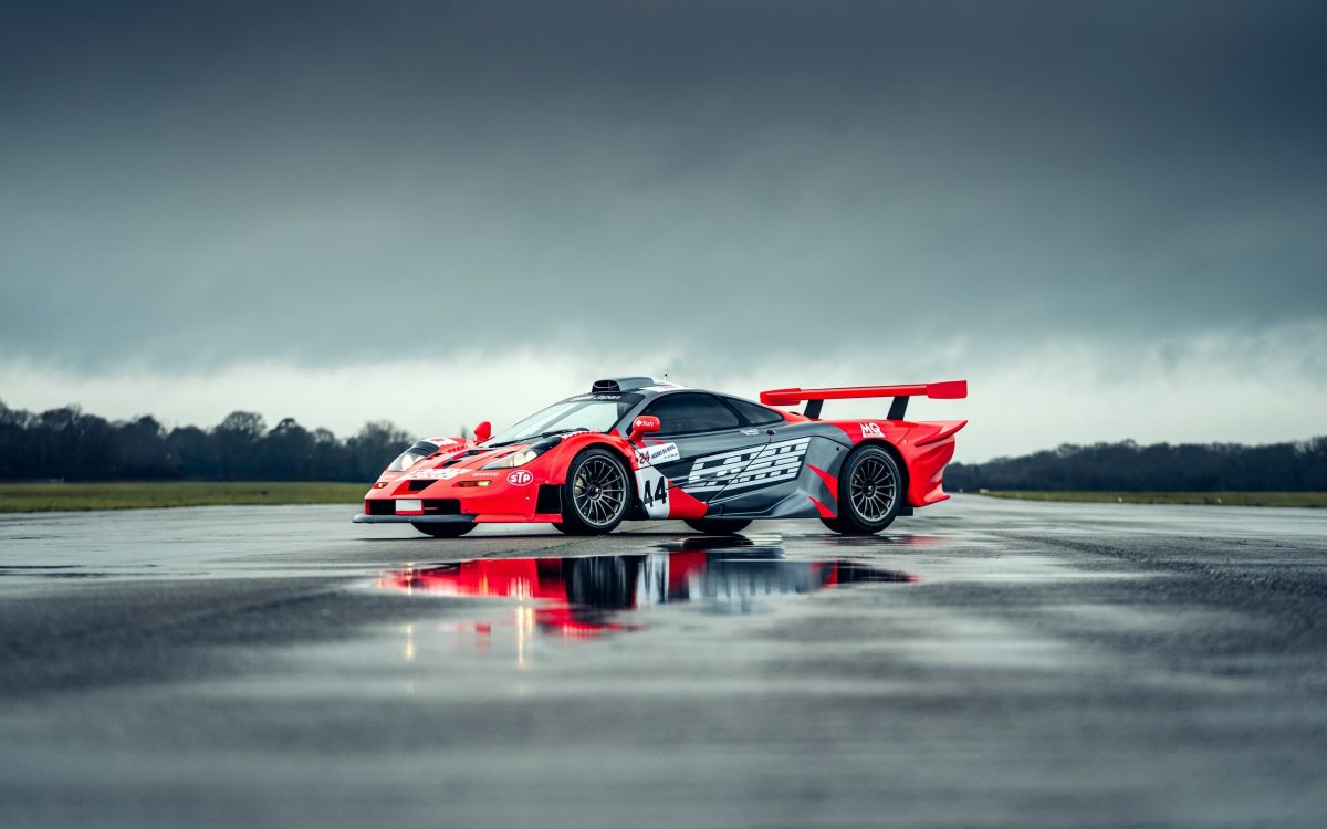 Рідкісний McLaren F1 GTR із кримінальним минулим виставили на аукціон: очікувана ціна вражає - фото 7