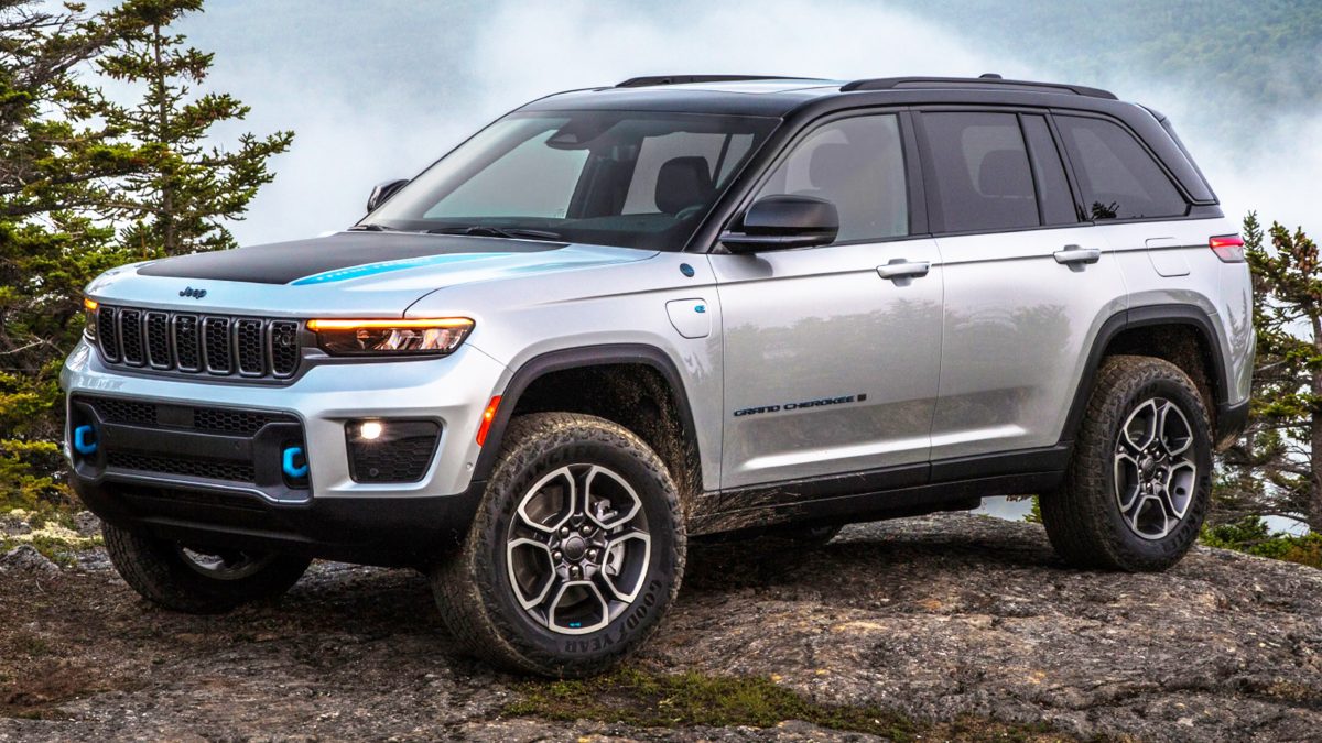 На Jeep подали до суду через «небезпечні» батареї гібридів 4xe: подробиці скандалу - фото 1