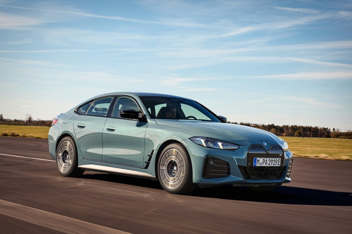 BMW M готує масштабний наступ: 30 нових моделей за 2,5 роки - фото 1