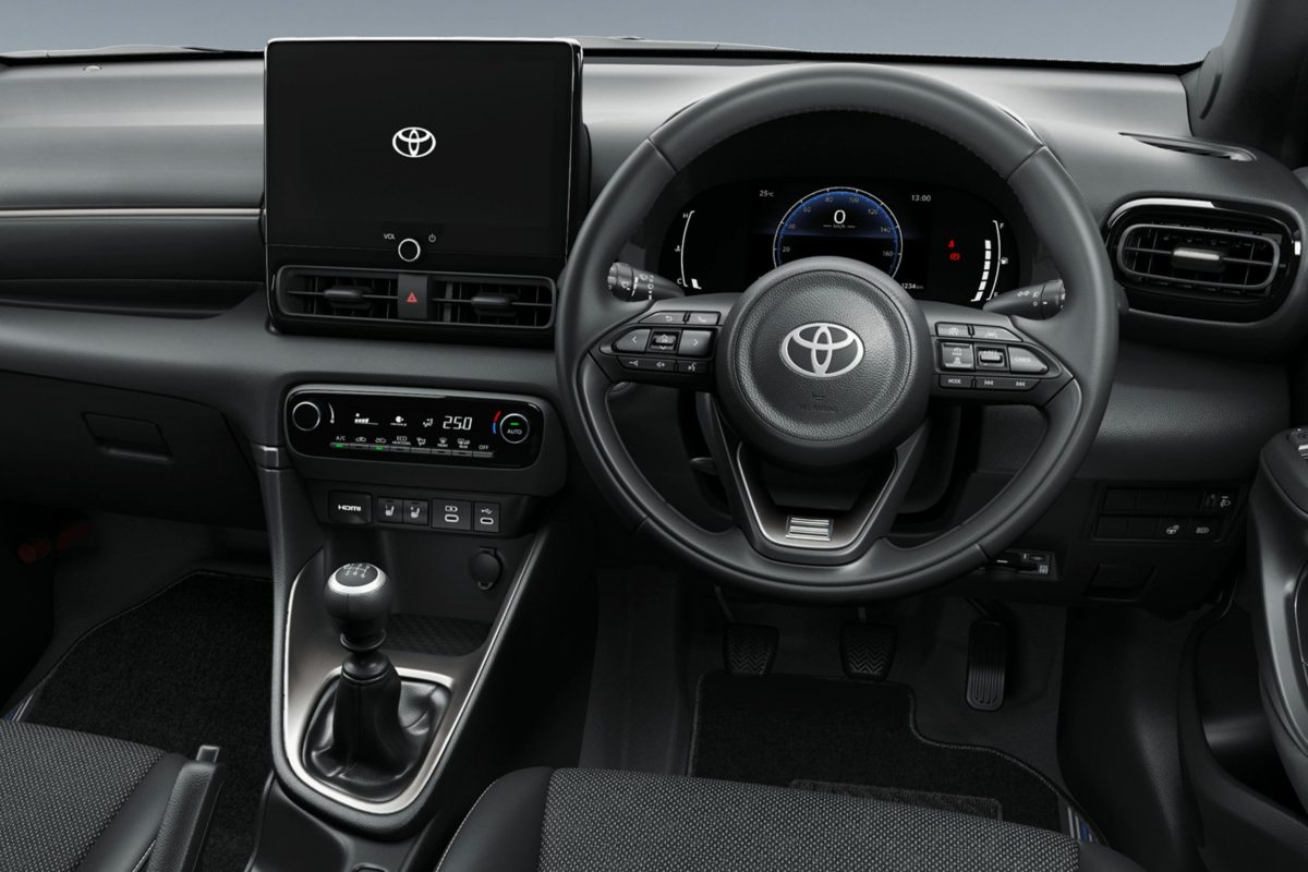 Toyota оновила Yaris та Yaris Cross: великі екрани, механіка та втрачені опції - фото 7