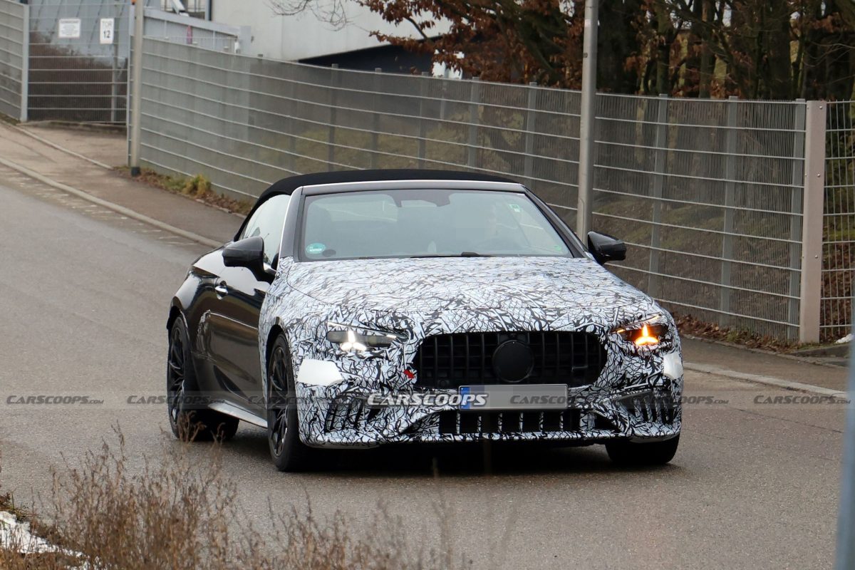 Кабріолет Mercedes-AMG CLE 63 повертає V8: нові подробиці та шпигунські фото - фото 3