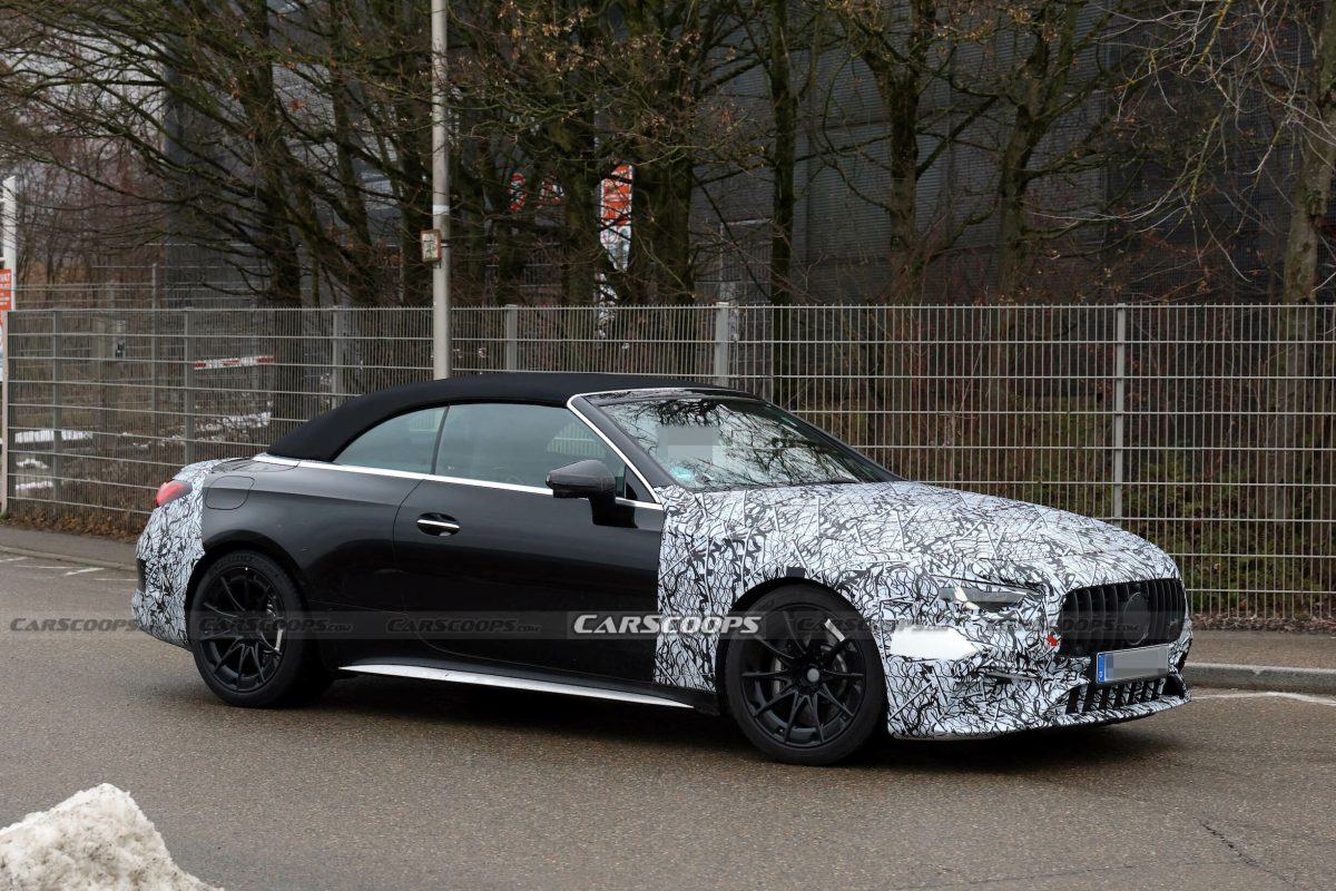 Кабріолет Mercedes-AMG CLE 63 повертає V8: нові подробиці та шпигунські фото - фото 5