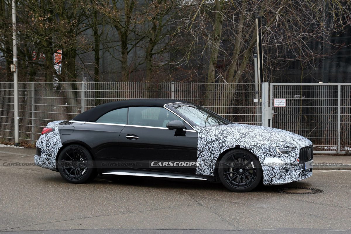 Кабріолет Mercedes-AMG CLE 63 повертає V8: нові подробиці та шпигунські фото - фото 7