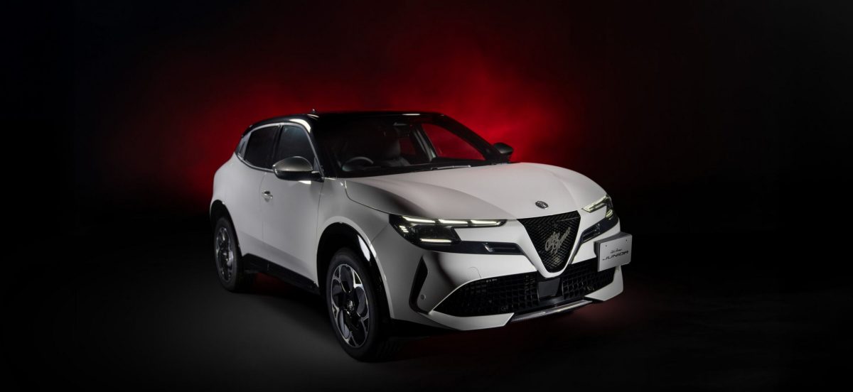 Alfa Romeo Junior отримав ексклюзивну версію та повернув «фірмову» особливість, від якої відмовились у Європі - фото 4