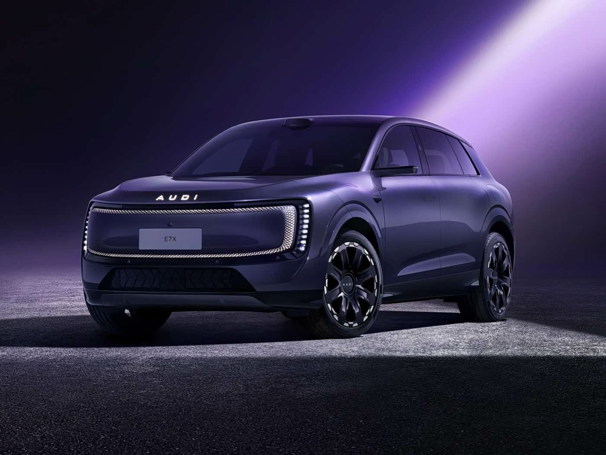 Audi показала новий електричний кросовер E7X під час зимових випробувань - фото 2