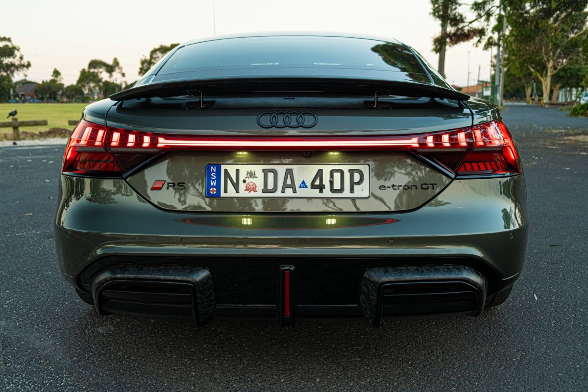 Audi випускає «монстра»: тест-драйв найпотужнішого серійного авто бренду RS e-tron GT Performance - фото 7