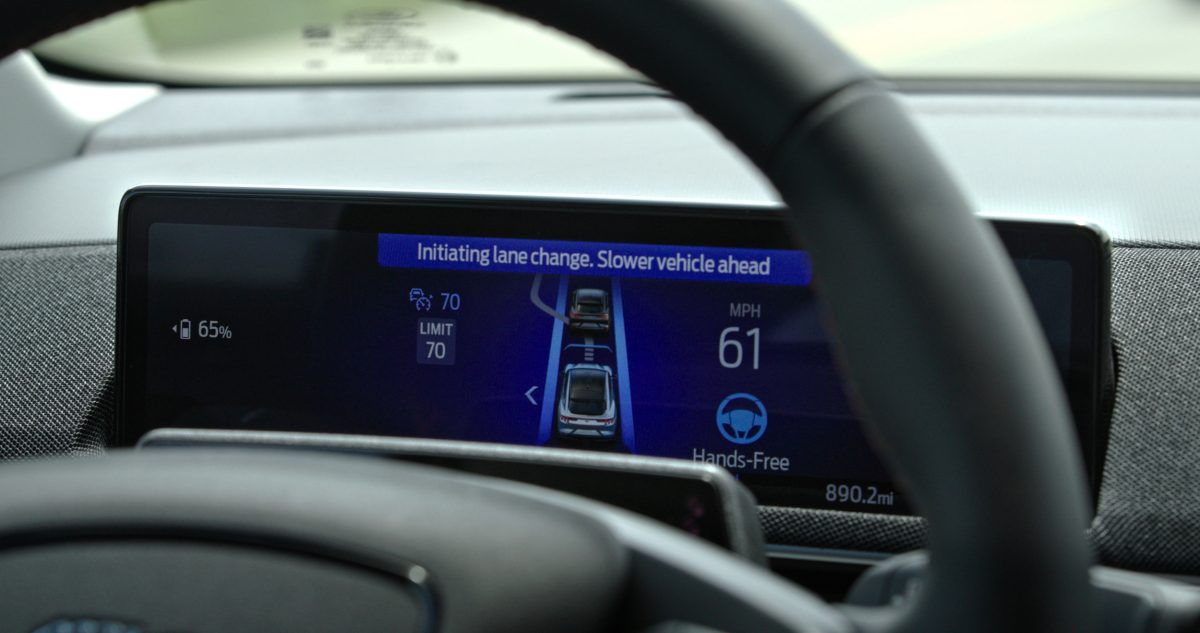Не лише Tesla: автопілот Ford BlueCruise під пильним наглядом регуляторів через серію аварій - фото 3