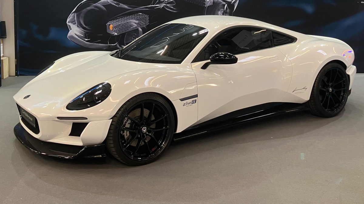 Класика не старіє: Caterham оновив легендарний спорткар Seven на 2026 рік - фото 2