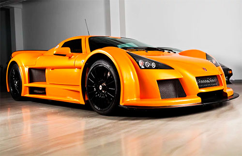 В Україну привезли суперкар, що обігнав Bugatti