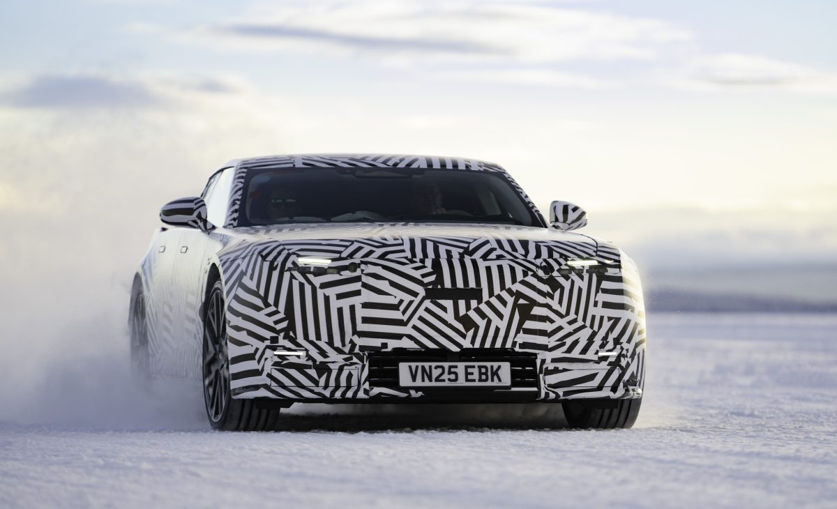 Jaguar тестує свій найпотужніший автомобіль в історії: нові подробиці про електричний GT - фото 5