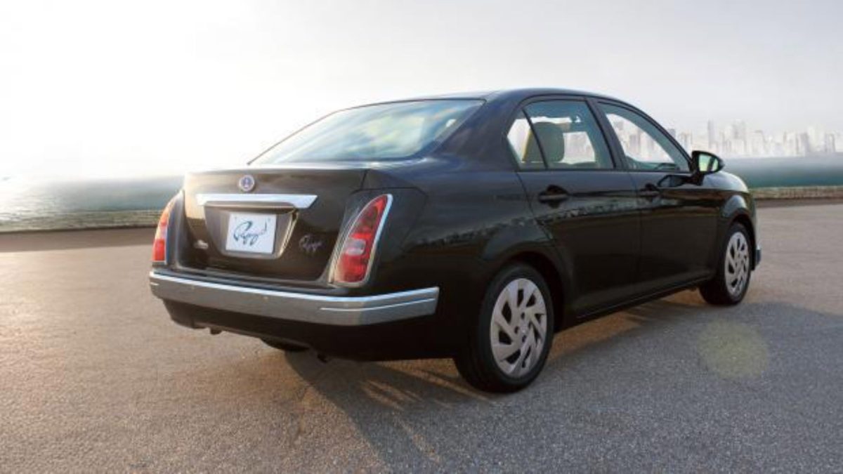 Toyota Corolla в образі аристократа: Mitsuoka представила прощальну версію седана Ryugi - фото 3