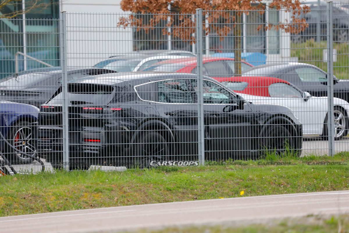 Porsche кардинально змінює плани: новий флагман K1 отримає бензинові двигуни замість електротяги - фото 2